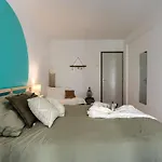 Avocado Center- Pet Friendly! * פולה