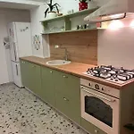 Avocado Center- Pet Friendly! פולה