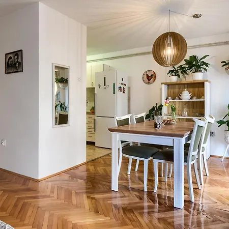 Avocado Center- Pet Friendly! דירה *
