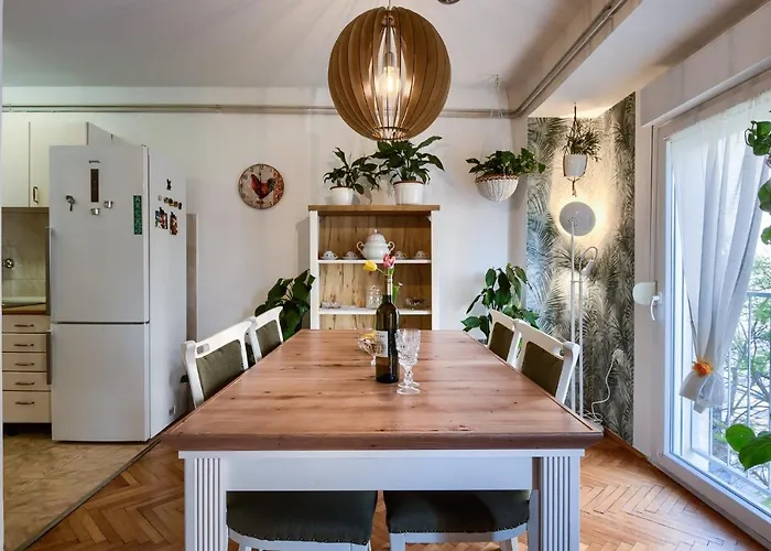 Daire Avocado Center- Pet Friendly!